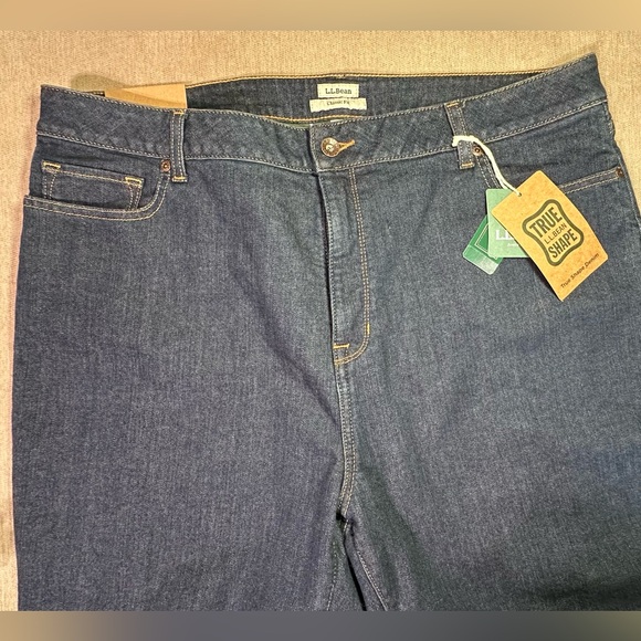 L.L. Bean classic fit jeans - Picture 3 of 5